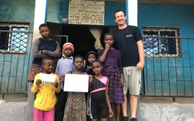 Wie Robert das Leben im Waisenhaus von Buea verbessert